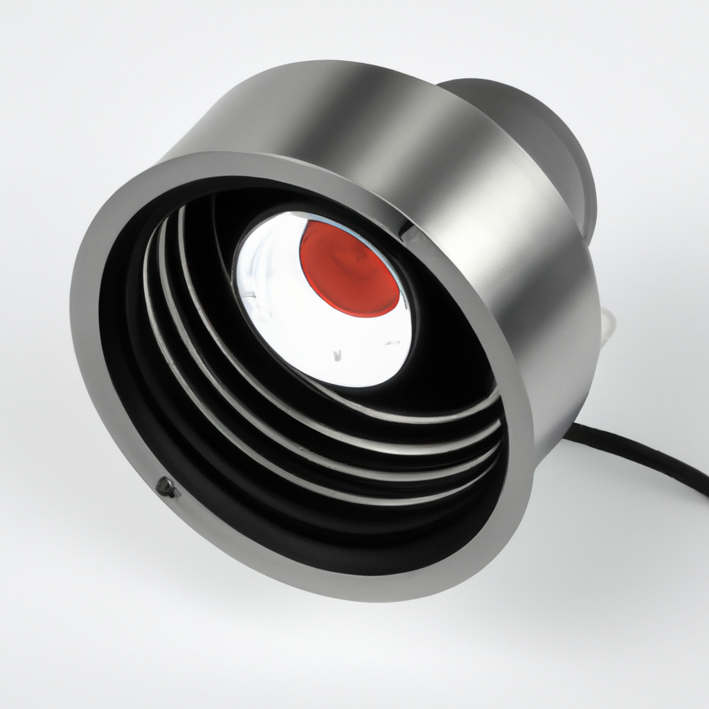 Retrato de Matías, productor, coordinando logística con tablet y plano de rodaje